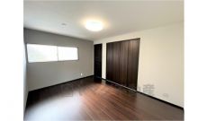 2階6帖リフォーム済のお部屋です。