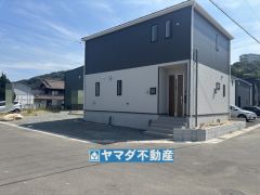 3号棟ケイミュー外壁は汚れが付きにくい効果を併せ持つ特徴があります。