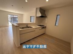 キッチンからご家族との会話ができますね。