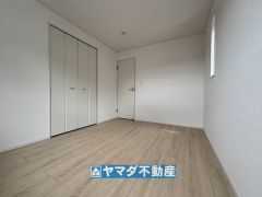 2階洋室のお部屋です。