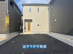 2号棟ケイミュー外壁は汚れが付きにくい効果を併せ持つ特徴があります。