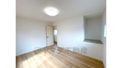 2階6帖和室から洋室に変更