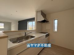 キッチンからご家族との会話ができますね。