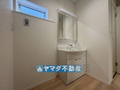 三面鏡タイプの洗面台