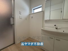 三面鏡タイプの洗面台