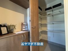 シューズクロークがあります