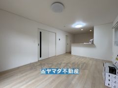 17帖の広々リビング