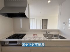 キッチンからご家族との会話ができますね。