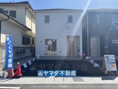 2号棟ケイミュー外壁は汚れが付きにくい効果を併せ持つ特徴があります。