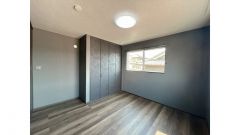 2階洋室6帖のお部屋です。
