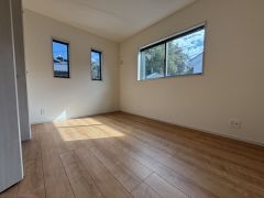 2階洋室のお部屋です