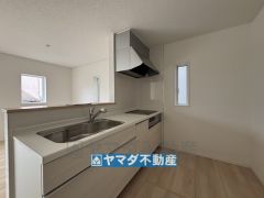 キッチンからご家族との会話ができますね。