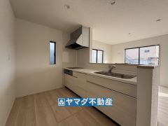 キッチンからご家族との会話ができますね。