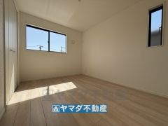 2階洋室5帖のお部屋です