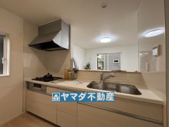 キッチンからご家族との会話ができますね。