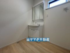 三面鏡タイプの洗面台