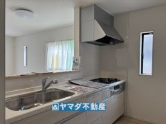 キッチンからご家族との会話ができますね。