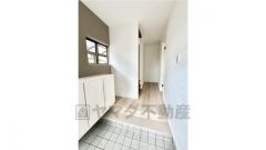 リフォーム済　新品のシューズボックスも設置しています