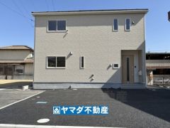 4号棟ケイミュー外壁は汚れが付きにくい効果を併せ持つ特徴があります。