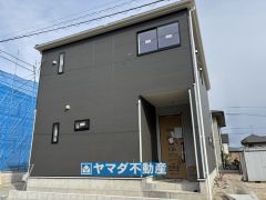 1号棟ケイミュー外壁は汚れが付きにくい効果を併せ持つ特徴があります。