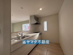 キッチンからご家族との会話ができますね。