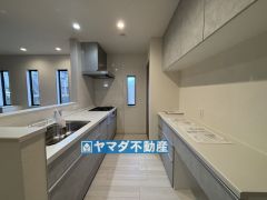 キッチンからご家族との会話ができますね。