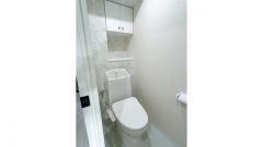 温水洗浄付きトイレ新品交換