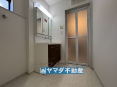 三面鏡タイプの洗面台