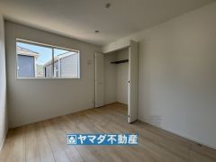 2階洋室6帖のお部屋です。