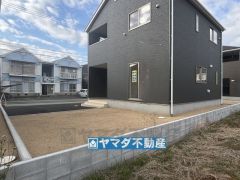 ガーデニングもできるお庭があります。