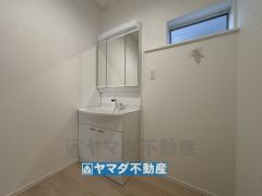 三面鏡タイプの洗面台