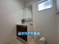 三面鏡タイプの洗面台