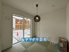 4.5帖の和室があると普段は家事スペースに利用できますね。