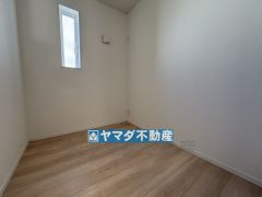 2階洋室2.5帖のテレワークルーム