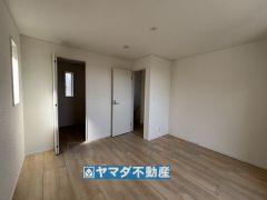 洋室7.5帖のお部屋です。