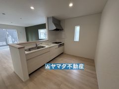 キッチンからご家族との会話ができますね。