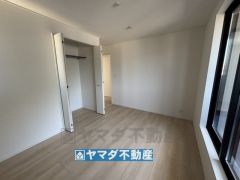 2階洋室6.5帖のお部屋です