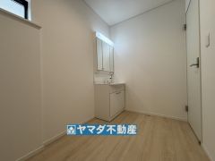 三面鏡タイプの洗面台