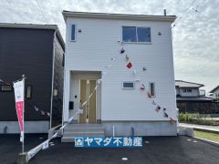 1号棟ケイミュー外壁は汚れが付きにくい効果を併せ持つ特徴があります。