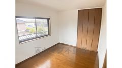 2階洋室6帖のお部屋です