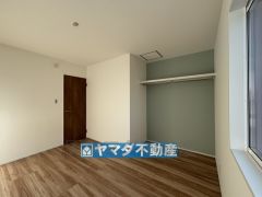 2階洋室のお部屋です