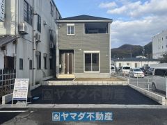 ケイミュー外壁は汚れが付きにくい効果を併せ持つ特徴があります。