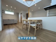 19.4帖の吹抜けのリビング