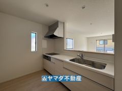 キッチンからご家族との会話ができますね。