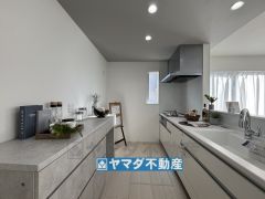 キッチンからご家族との会話ができますね。