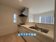 キッチンからご家族との会話ができますね。