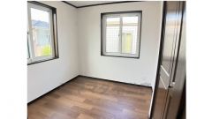 洋室4.3帖のお部屋です