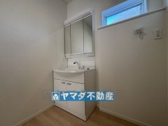 三面鏡タイプの洗面台