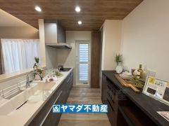 お手入れしやすいシステムキッチン