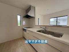 キッチンからご家族との会話ができますね。
